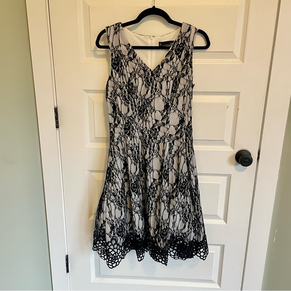 Black & White Lace Sleeveless Cocktail Dress